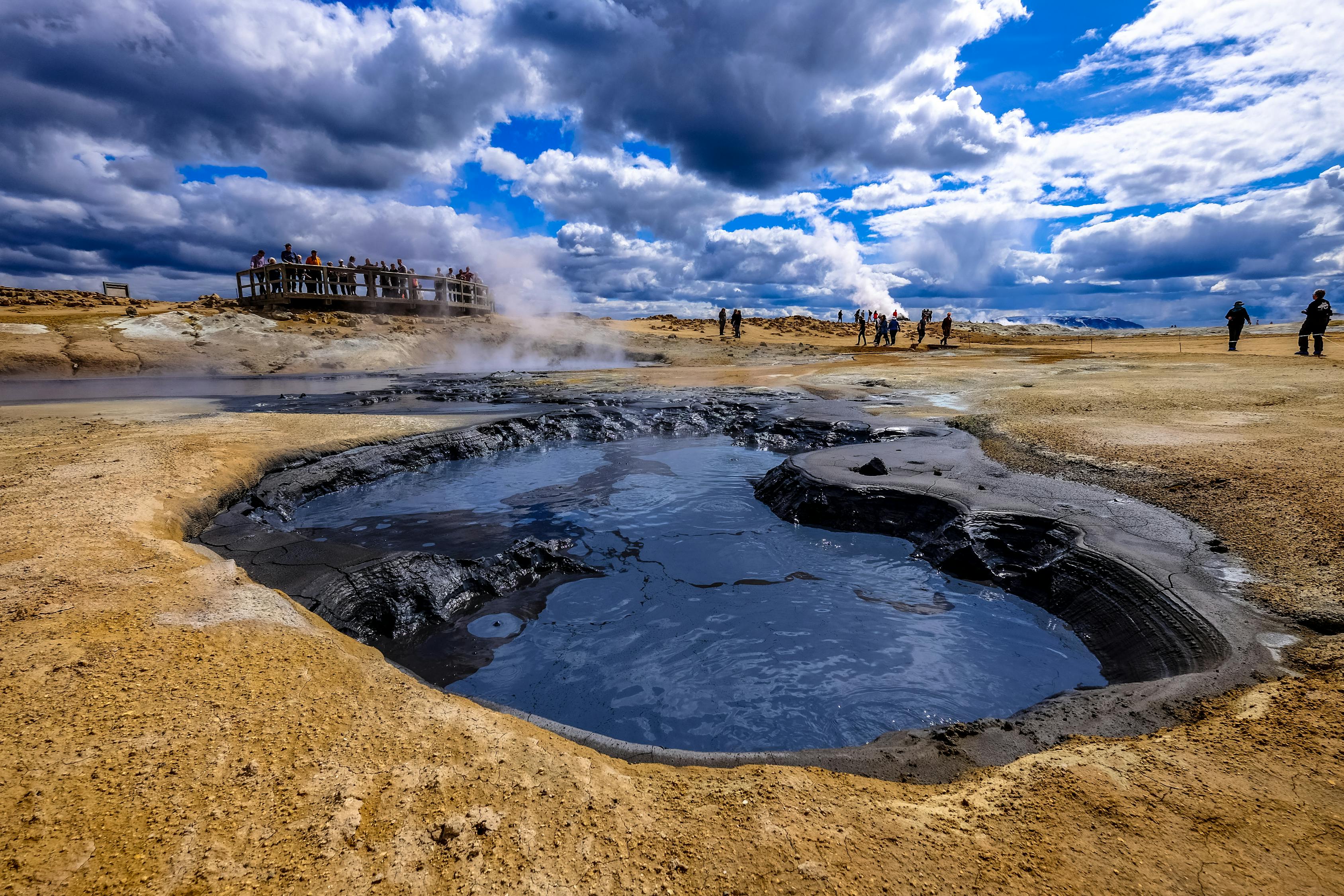 中国驻登巴萨总领馆：高度重视科莫多国际机场因火山喷发而关闭导致部分中国游客滞留状况